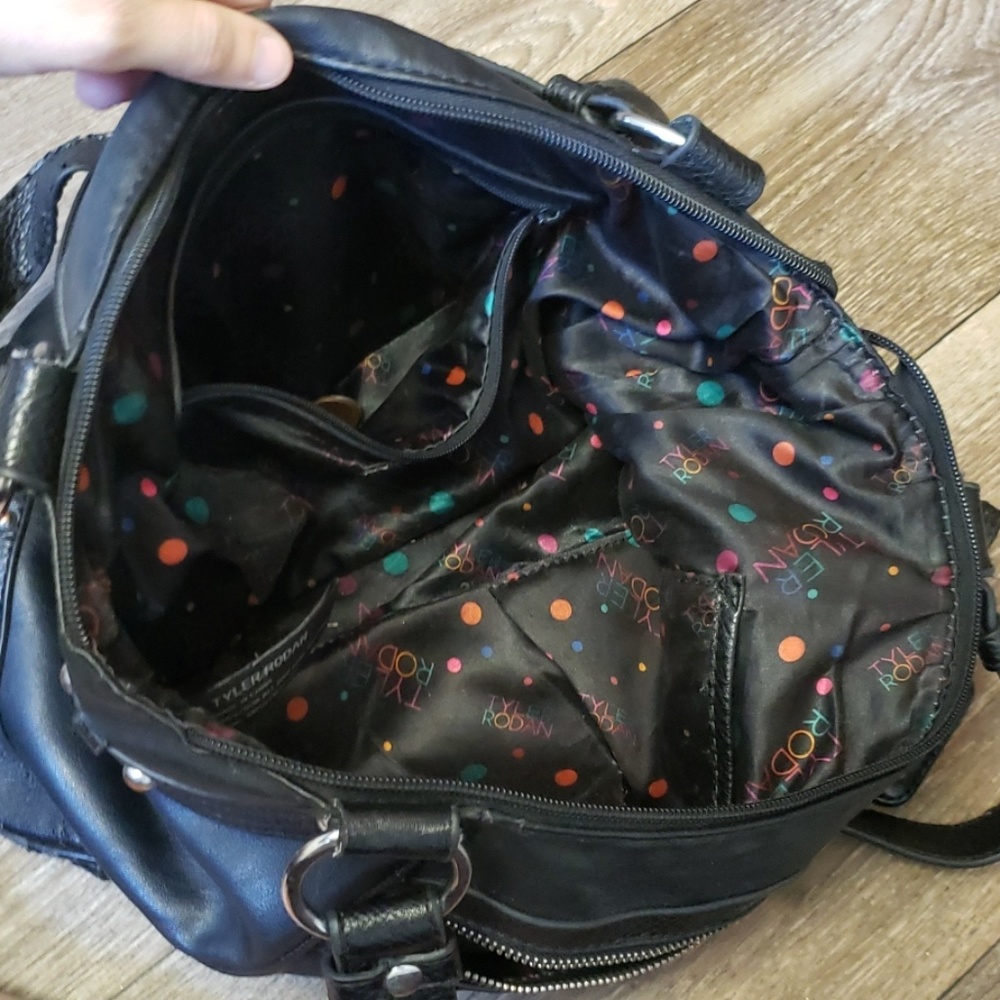 Purse - Picture 2 of 2